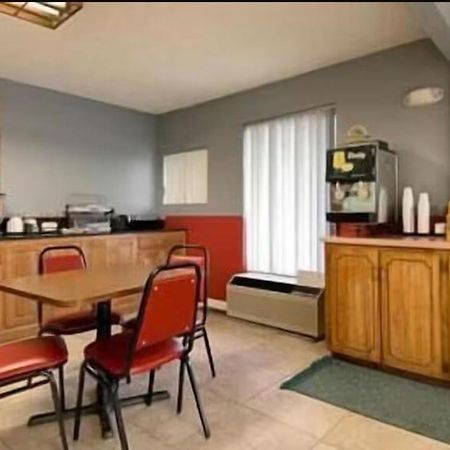 Regal Inn Guntersville By Oyo Hwy 431 ร้านอาหาร รูปภาพ