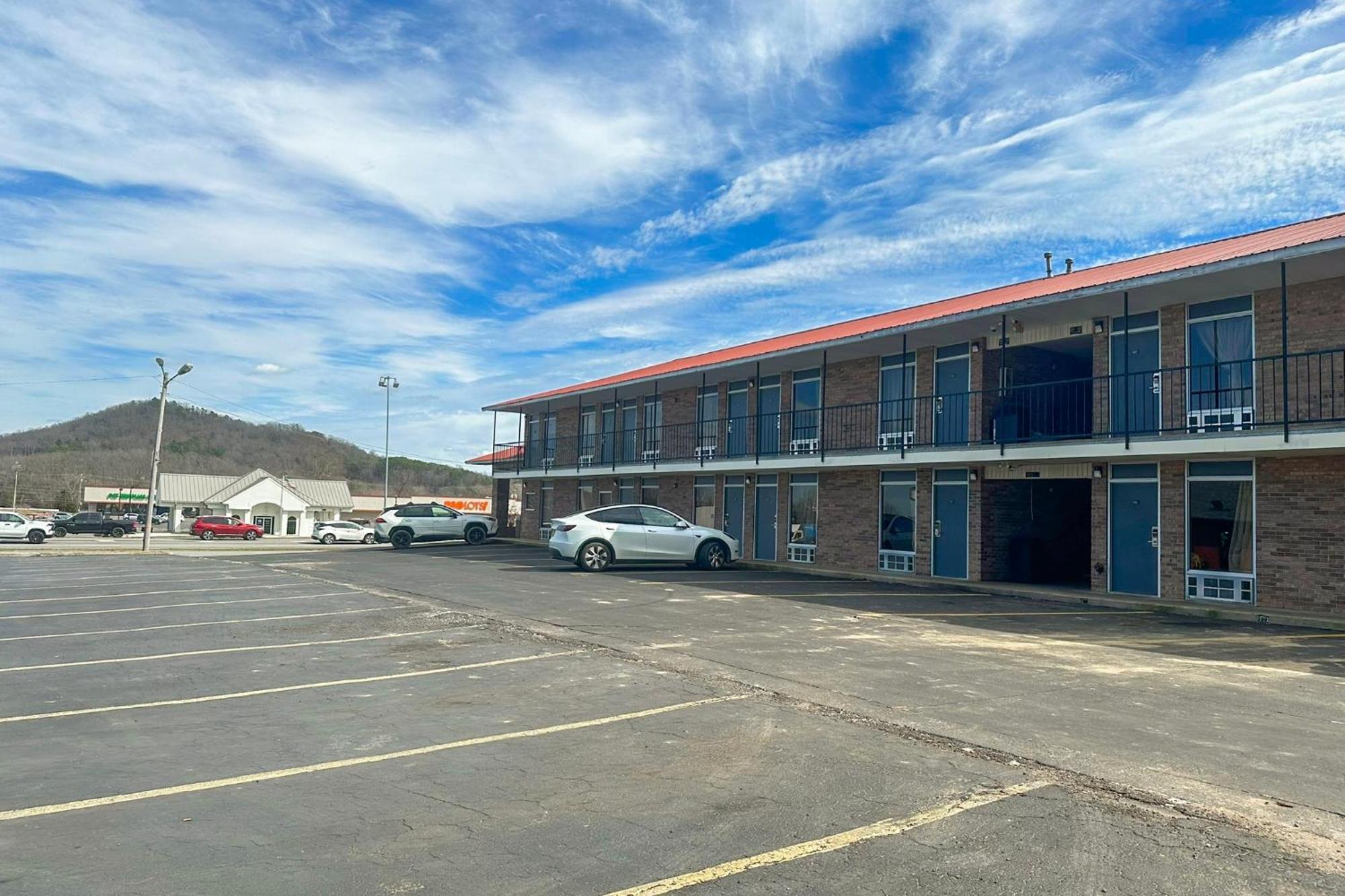 Regal Inn Guntersville By Oyo Hwy 431 ภายนอก รูปภาพ