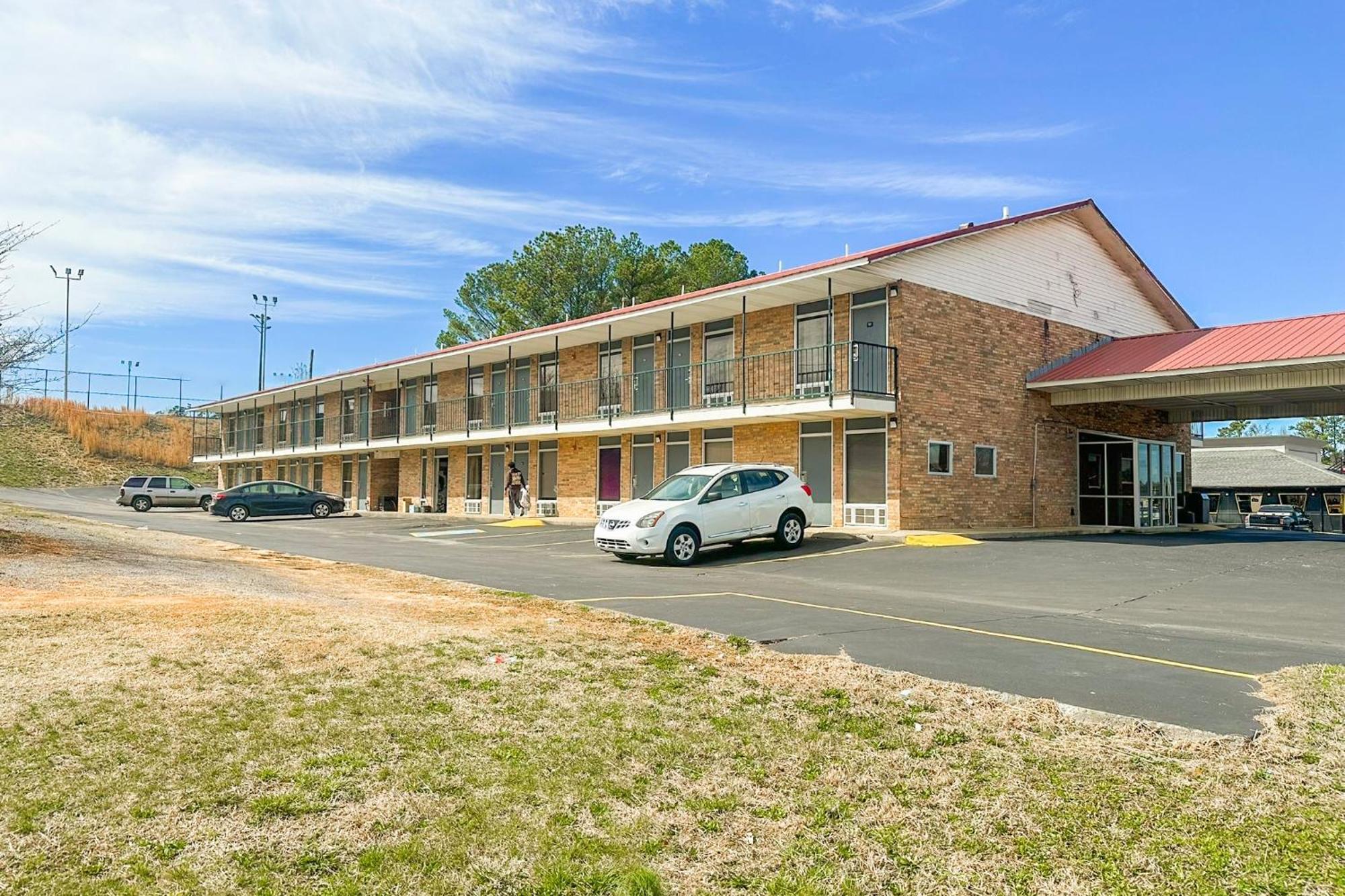 Regal Inn Guntersville By Oyo Hwy 431 ภายนอก รูปภาพ